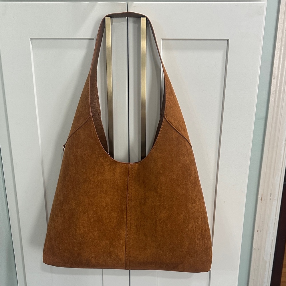 Viral Target Suede Shoulder Bag🍁🍂